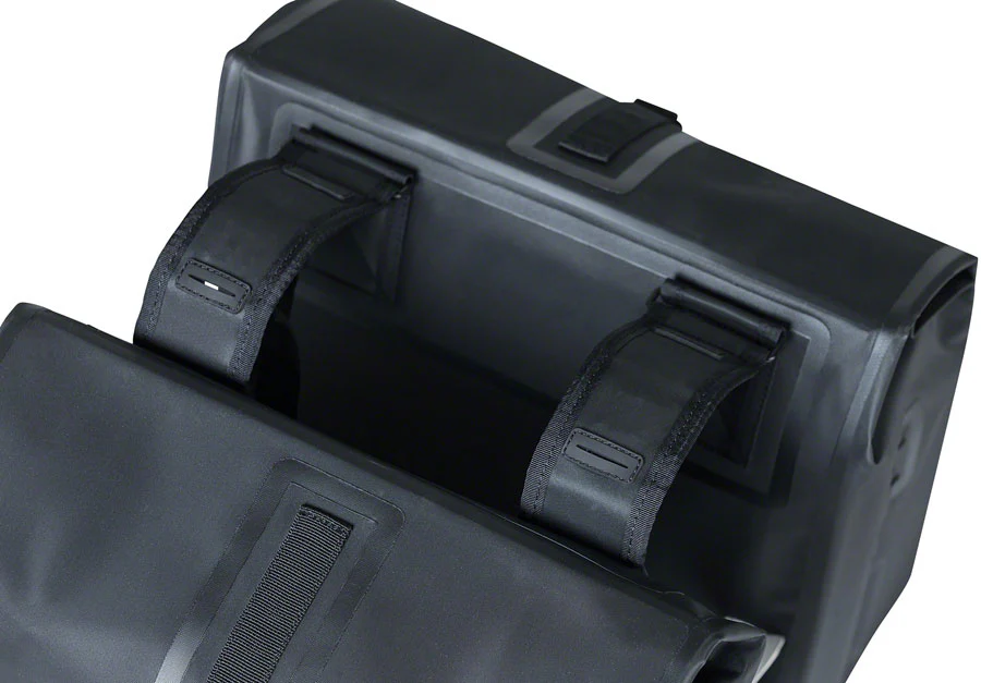 Packs - Basil Urban Dry Double Panner - 50L - Image 7